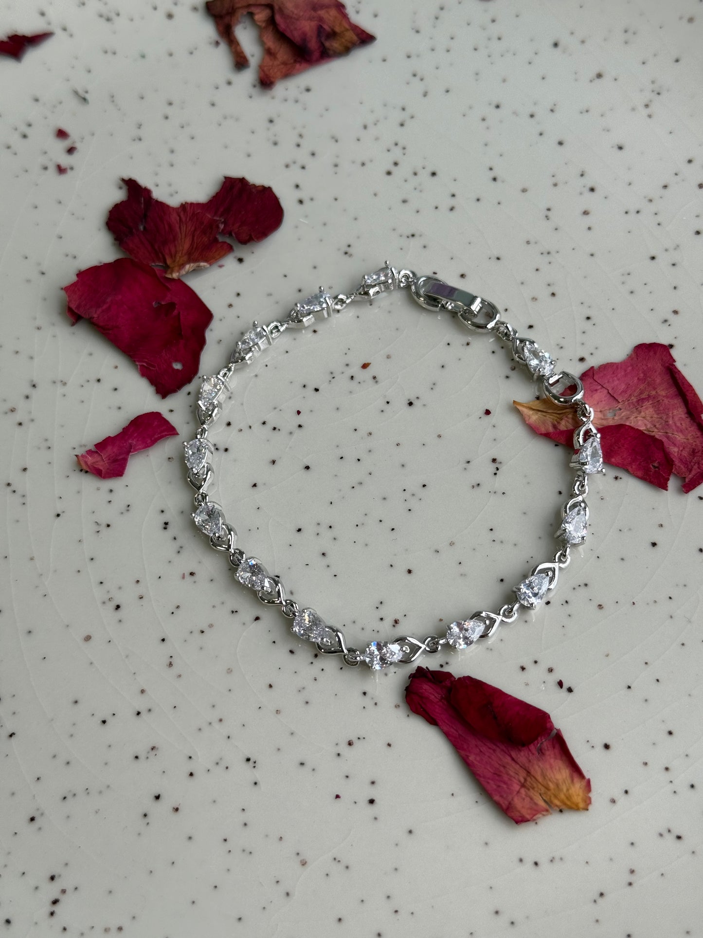 Pulsera Judit 🦋 - Acero inoxidable & Circonitas