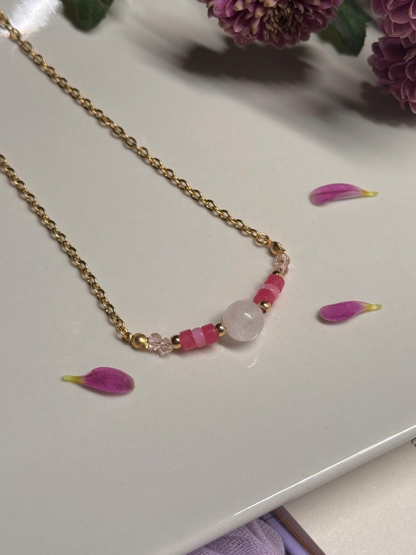 Collar Petite Abeille - Cuarzo Rosa