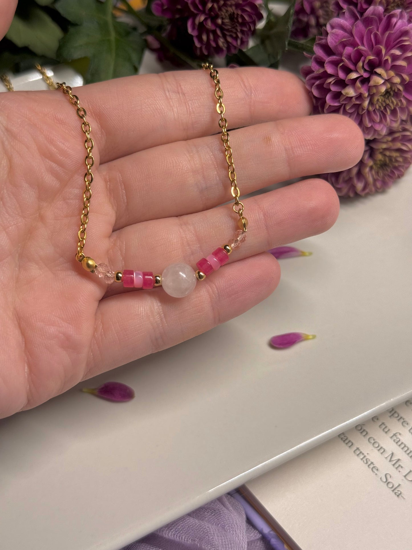 Collar Petite Abeille - Cuarzo Rosa