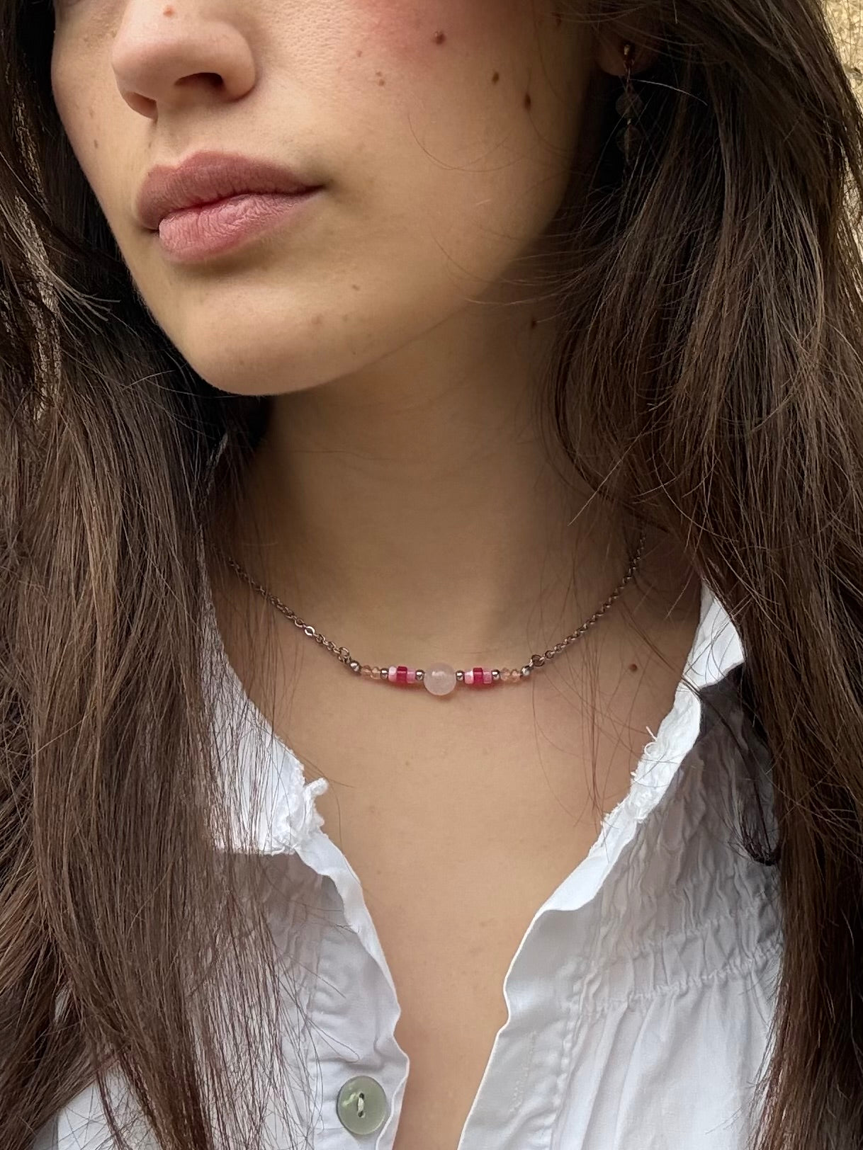 Collar Petite Abeille - Cuarzo Rosa